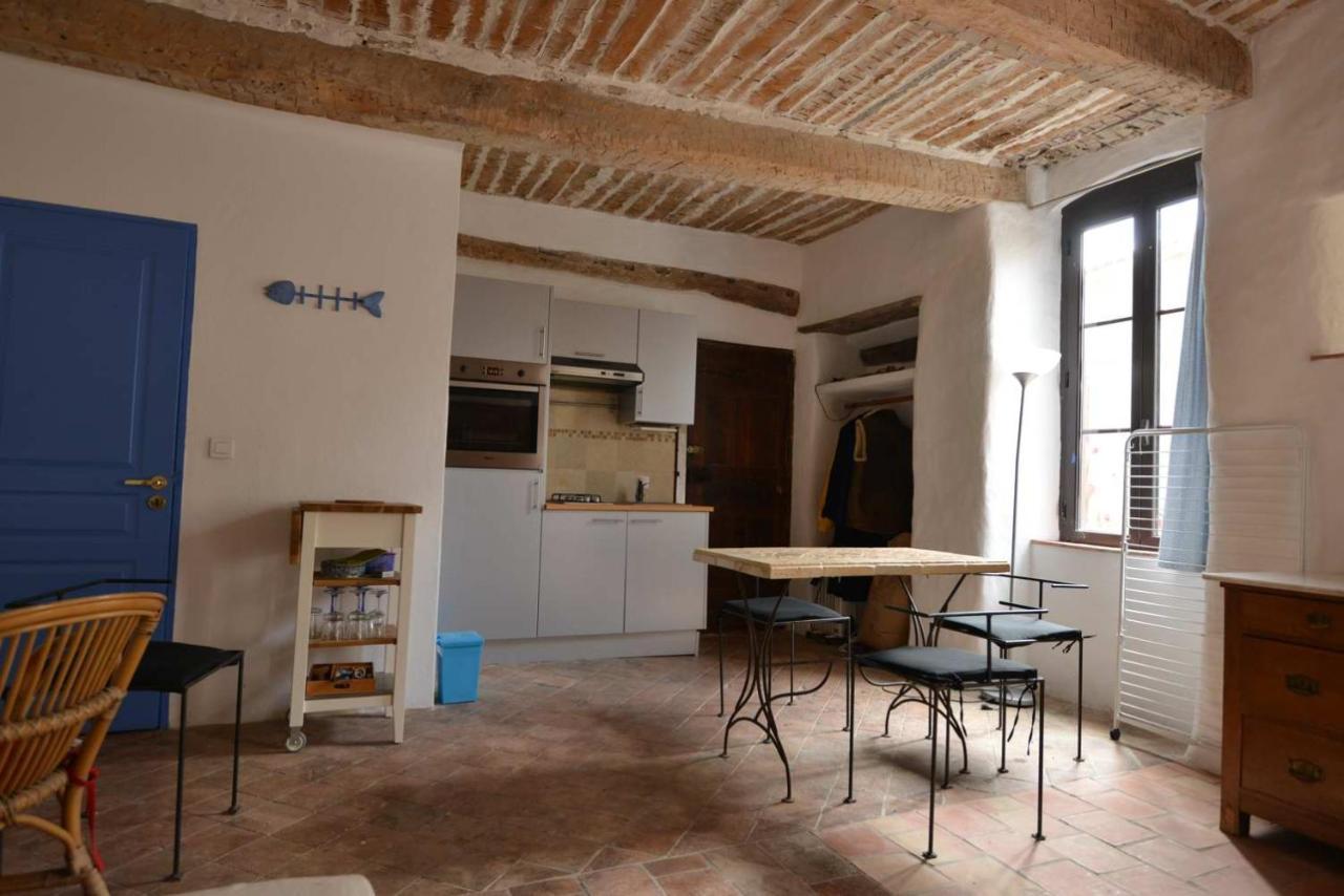 Apartmán Studio De La Cheminee Et Studio De La Place Sigonce Exteriér fotografie