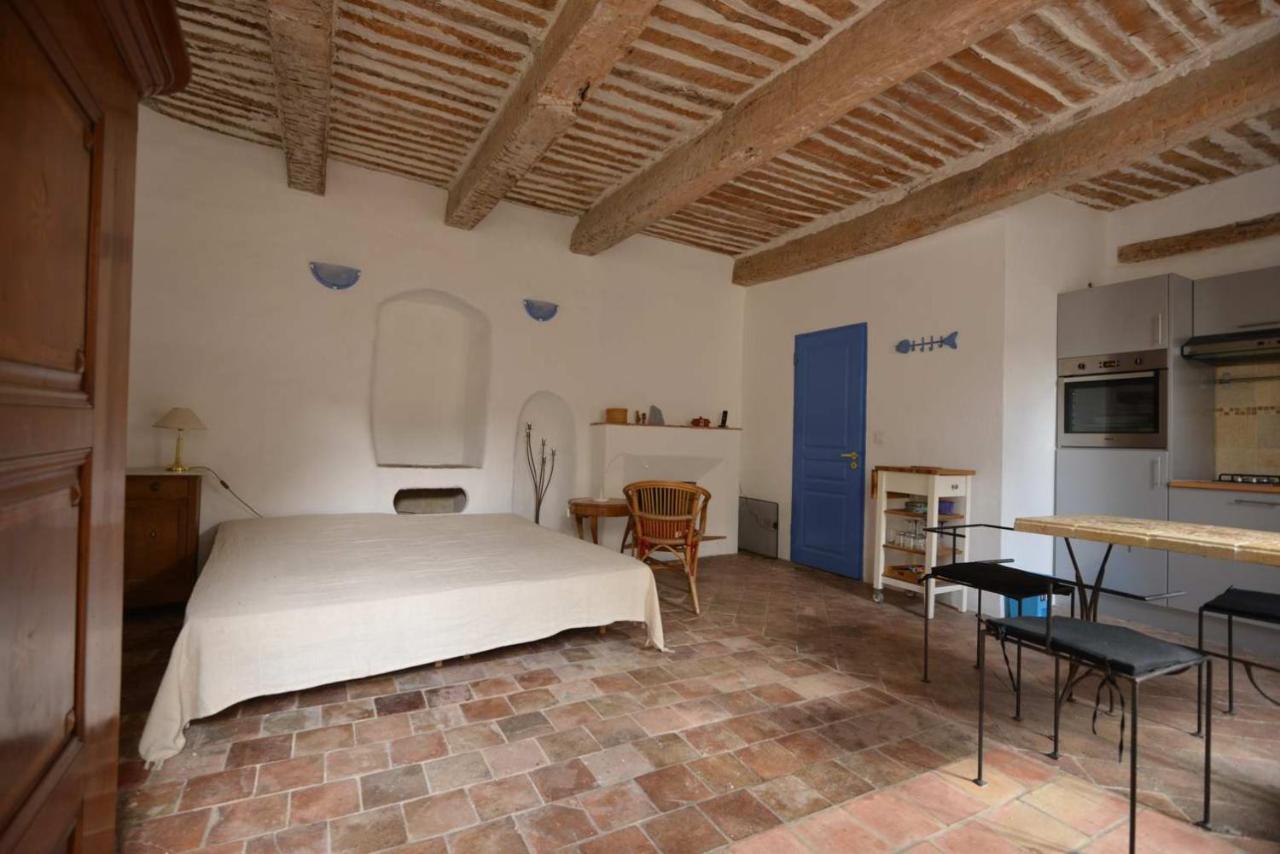 Apartmán Studio De La Cheminee Et Studio De La Place Sigonce Exteriér fotografie