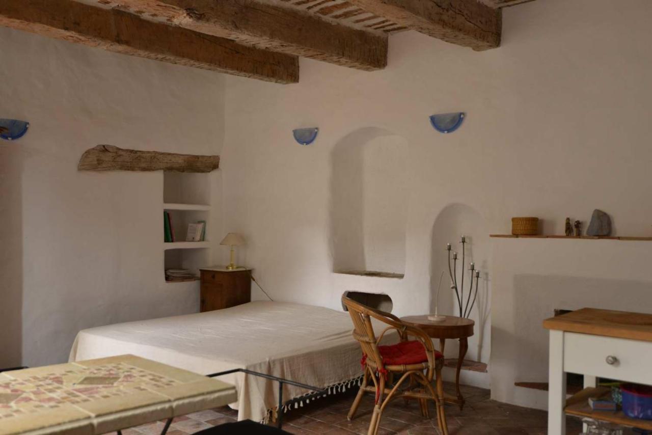 Apartmán Studio De La Cheminee Et Studio De La Place Sigonce Exteriér fotografie
